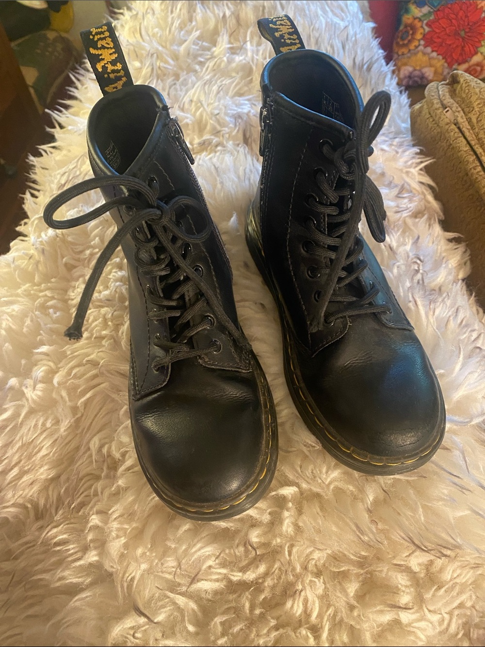 Youth Doc Martens black